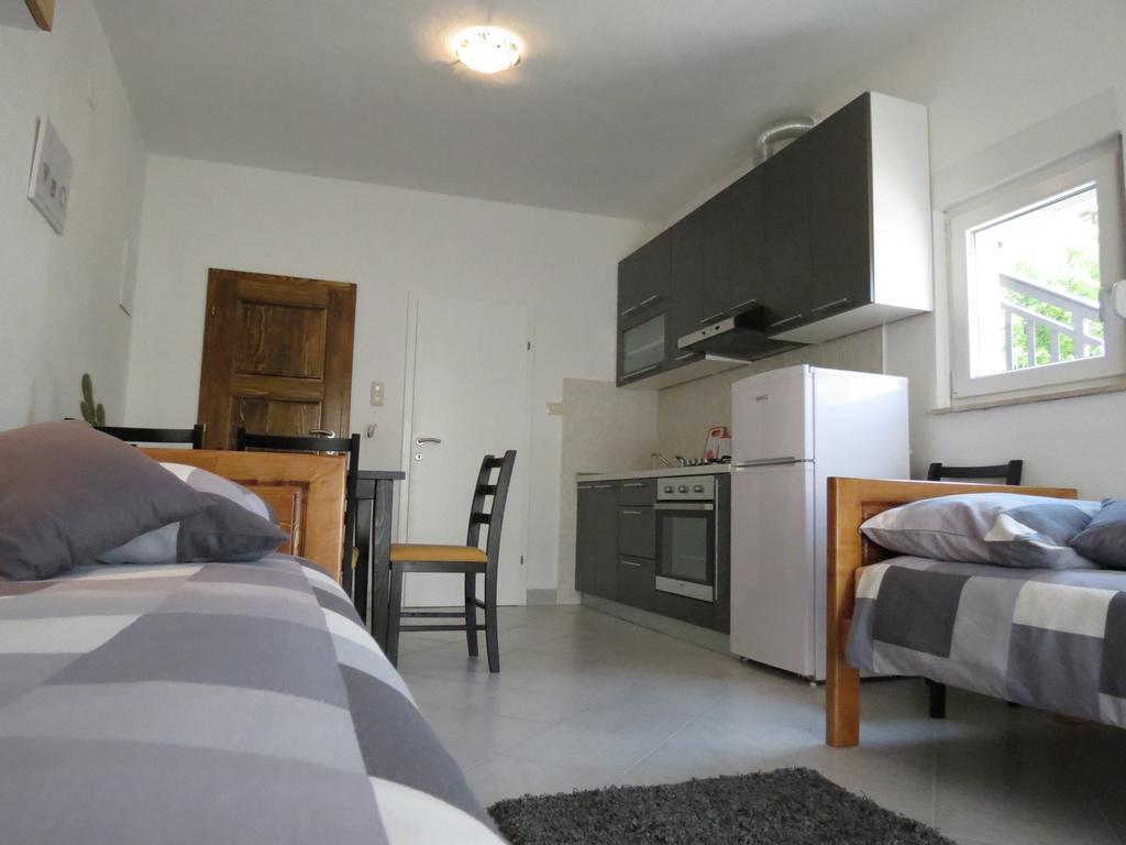Apartments Ljubicic Podstrana Cameră foto