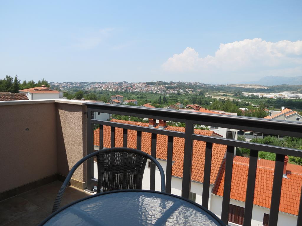 Apartments Ljubicic Podstrana Cameră foto